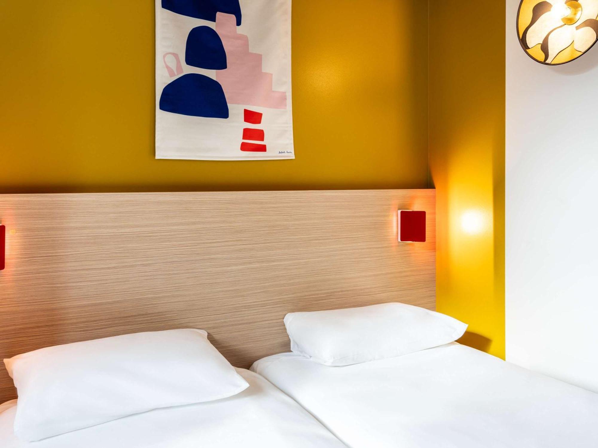 Ibis Styles Prevessin Geneve Aeroport Hotel ภายนอก รูปภาพ
